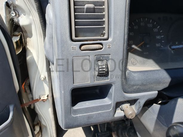 Toyota Dyna 150 · Ano 2001