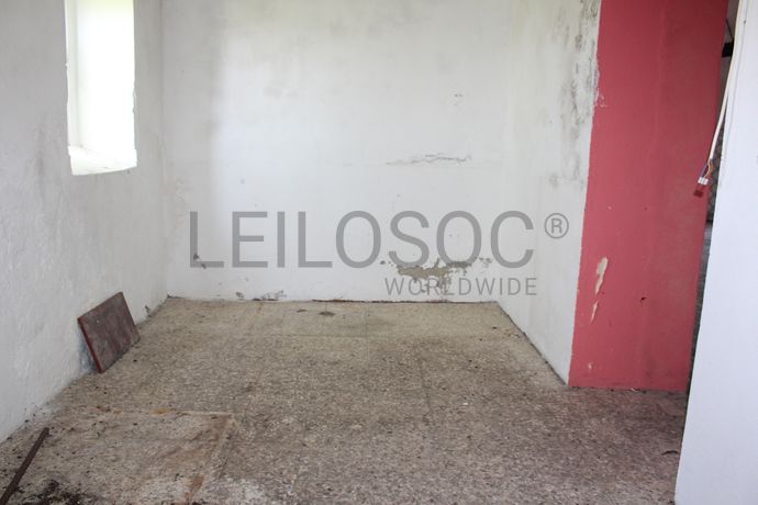 Moradia V3 + Edifício · Portalegre