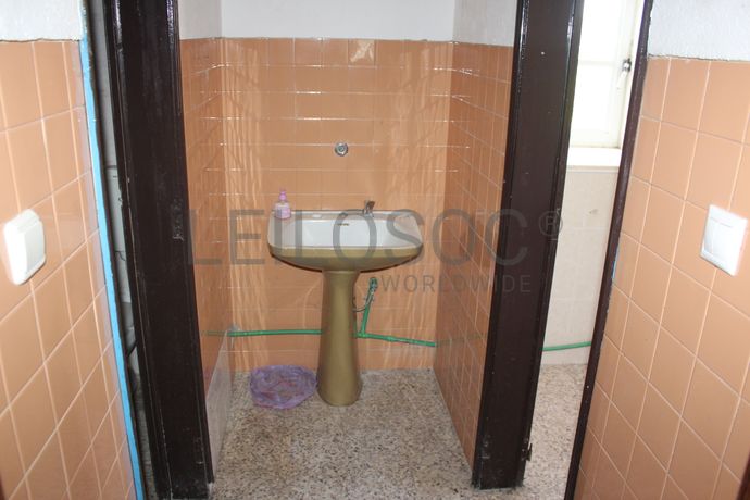 Moradia V3 + Edifício · Portalegre