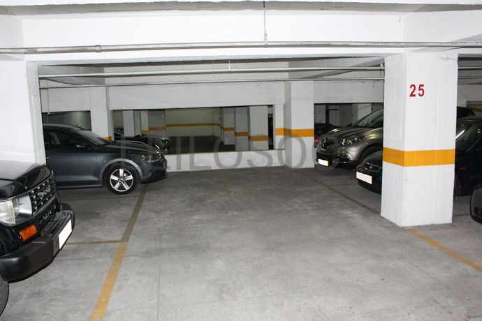 Lugar de Garagem · Lisboa