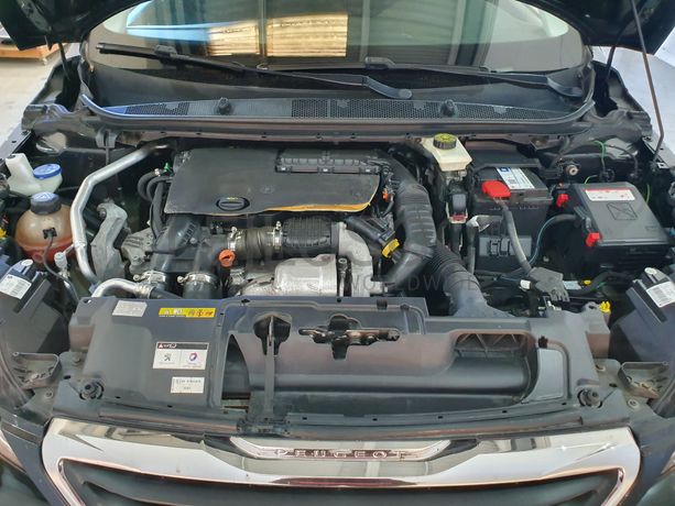 Peugeot 308 · Ano 2015