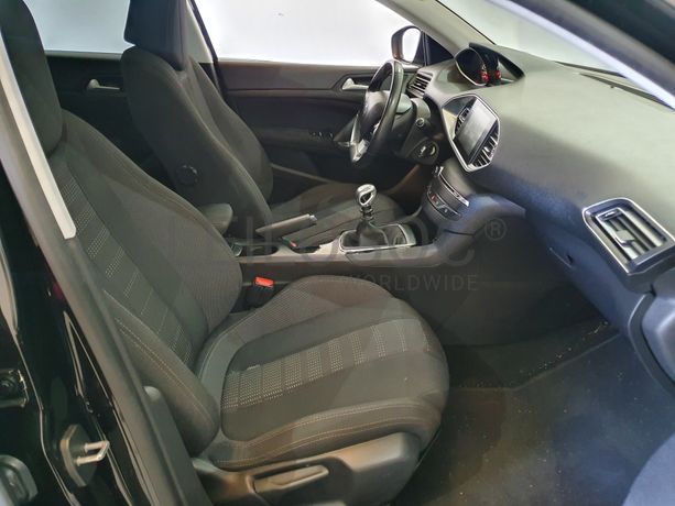 Peugeot 308 · Ano 2015