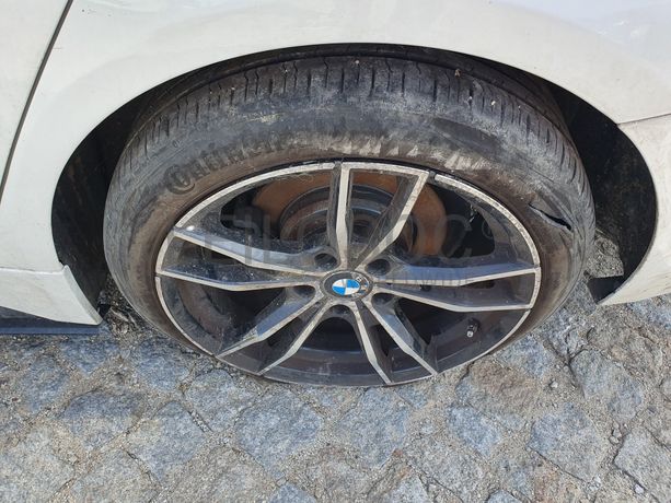 BMW 320D · Ano 2015