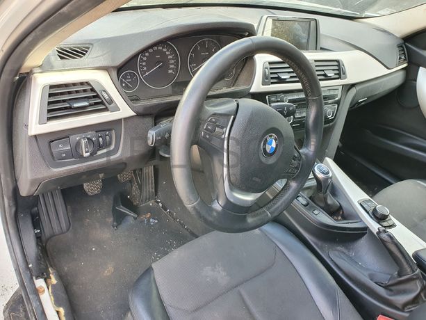 BMW 320D · Ano 2015