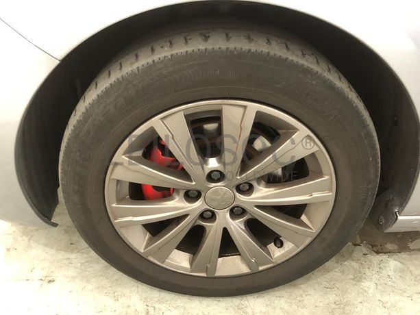 Peugeot 308 · Ano 2017