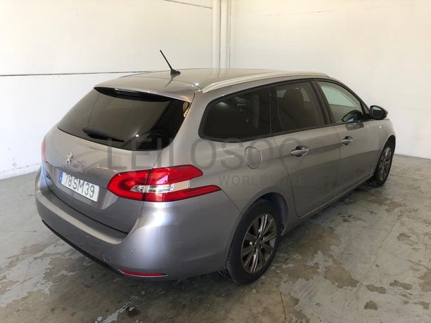 Peugeot 308 · Ano 2017