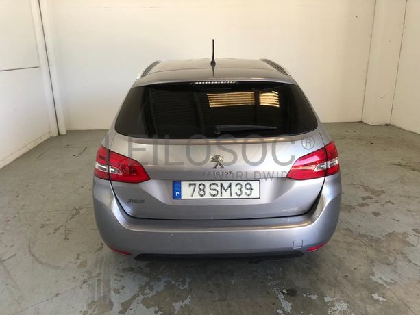 Peugeot 308 · Ano 2017
