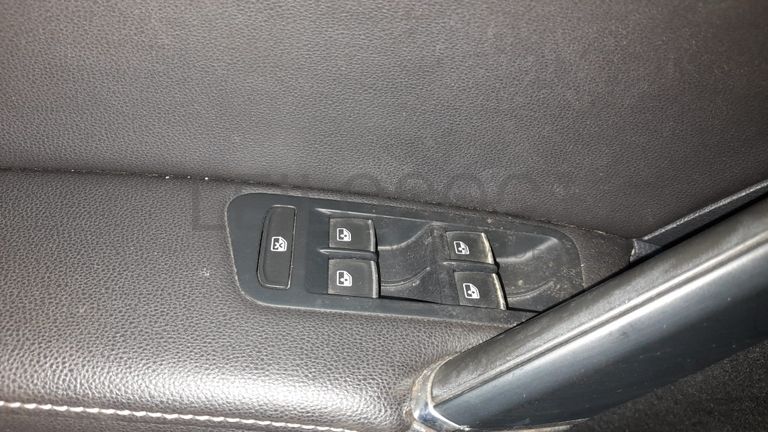 Volkswagen Golf TDI · Ano 2016