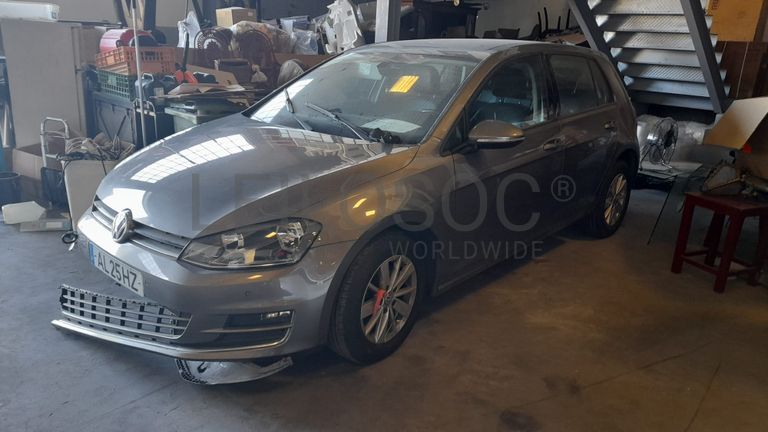 Volkswagen Golf TDI · Ano 2016