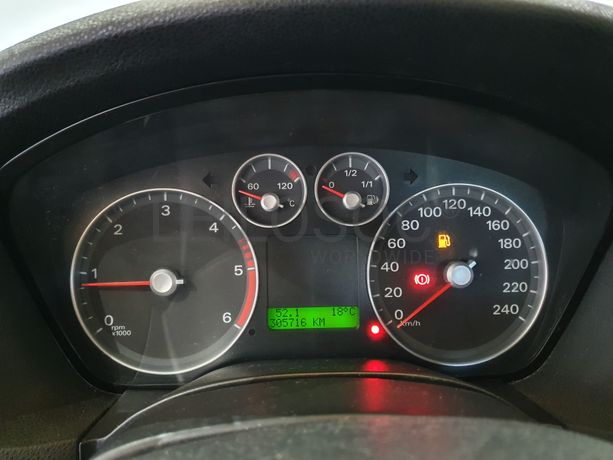 Ford Focus · Ano 2005