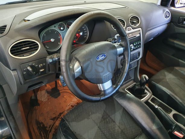 Ford Focus · Ano 2005