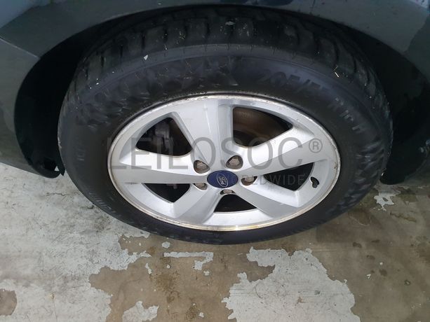 Ford Focus · Ano 2005