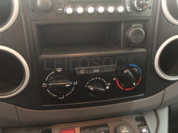 Peugeot Partner · Ano 2017