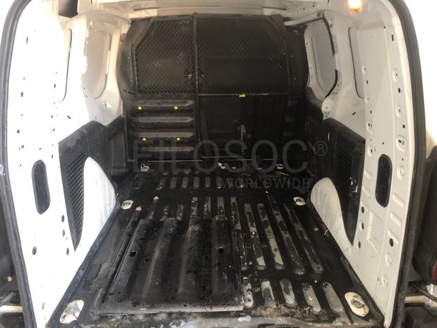 Peugeot Partner · Ano 2017