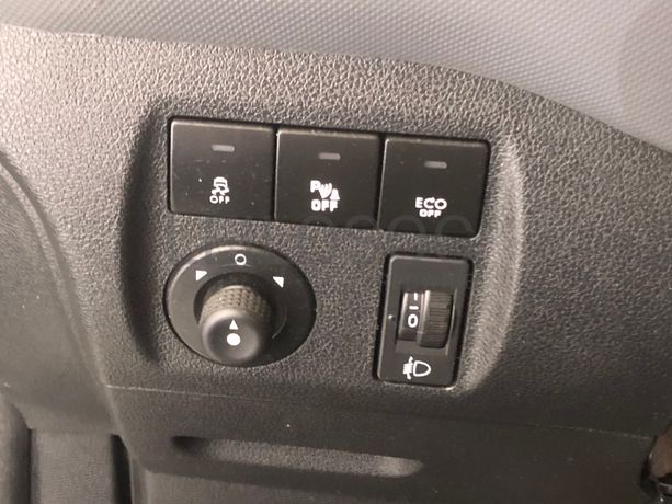 Peugeot Partner · Ano 2017