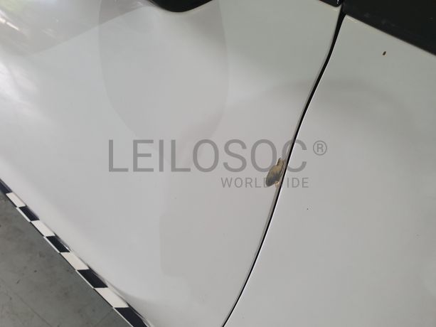 Peugeot 208 · Ano 2013