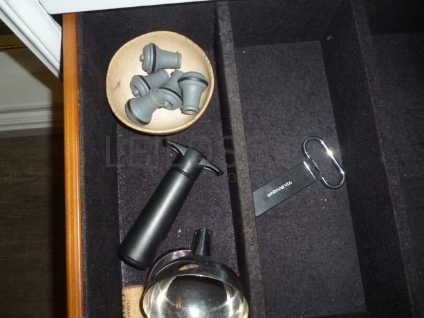 Mobiliário · Equipamentos · Hotelaria