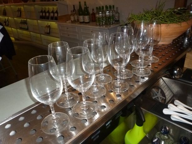 Mobiliário · Equipamentos · Hotelaria