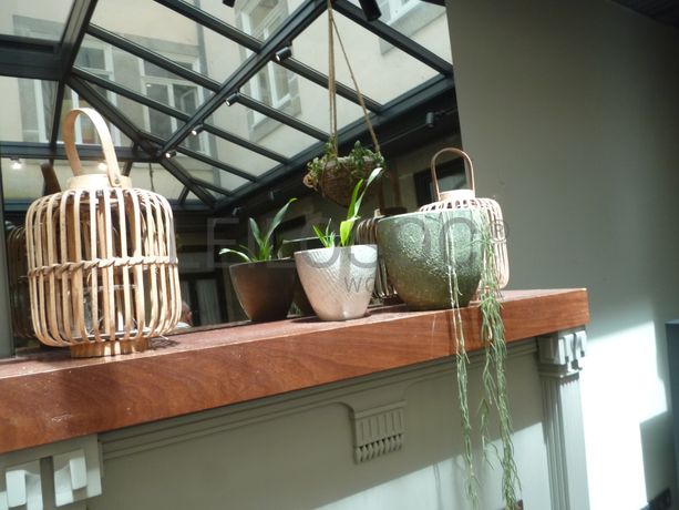 Artigos Decorativos · Expositores · Diversos