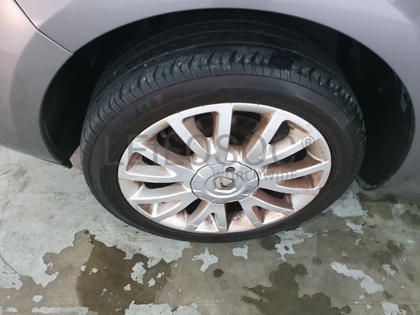 Renault Clio · Ano 2011