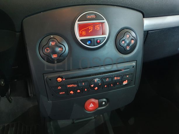 Renault Clio · Ano 2011