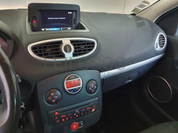 Renault Clio · Ano 2011