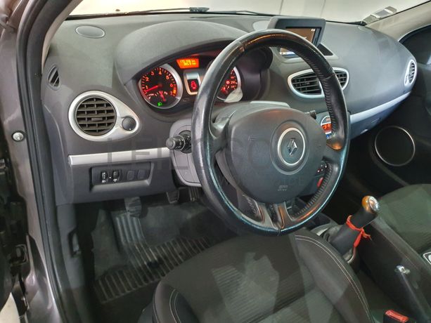Renault Clio · Ano 2011