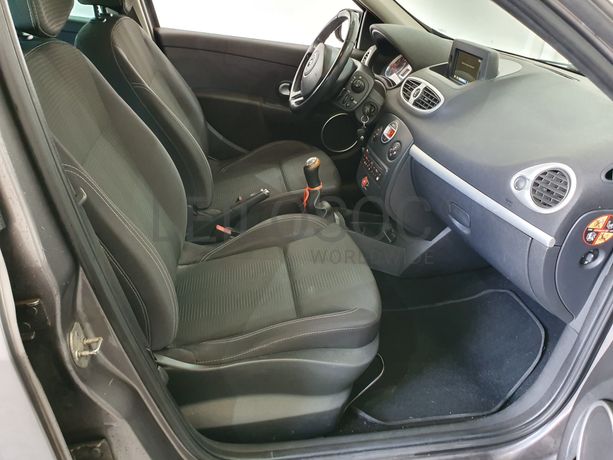 Renault Clio · Ano 2011