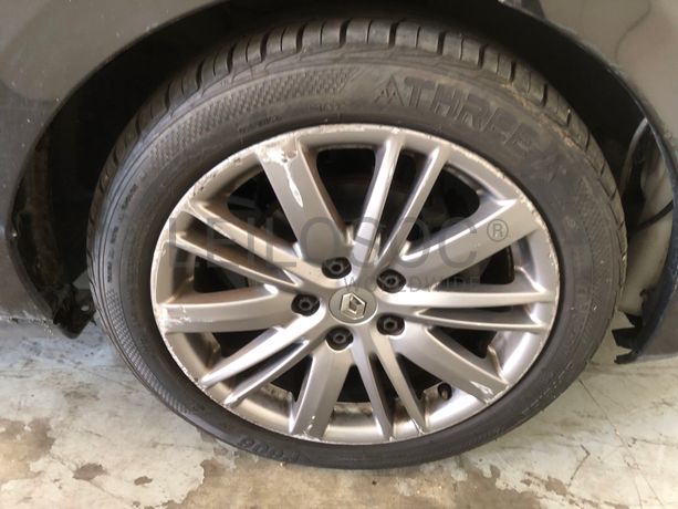 Renault Mégane III Coupé · Ano 2013