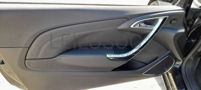 Opel Astra 1.7 CDTI · Ano 2014