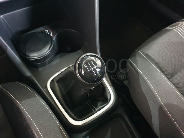 Volkswagen Polo · Ano 2012