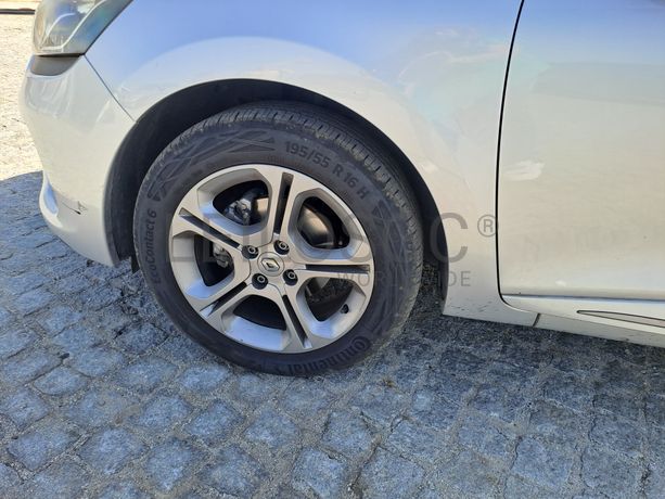 Renault Clio · Ano 2016