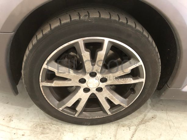 Peugeot 508 RXH Híbrido Diesel · Ano 2012