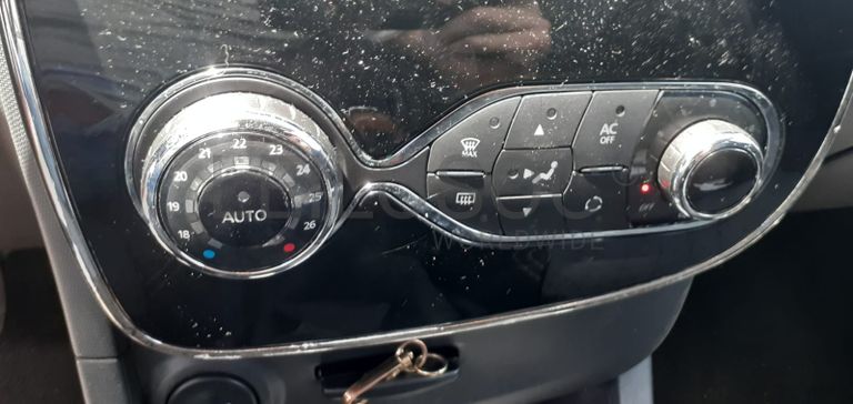 Renault Clio 1.5 DCI · Ano 2013