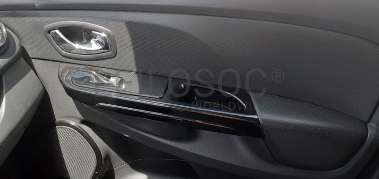 Renault Clio 1.5 DCI · Ano 2013