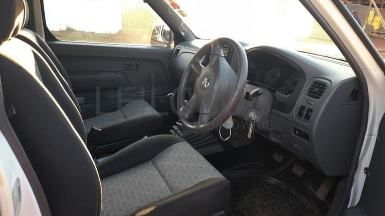 Nissan Hardbody 2.95m