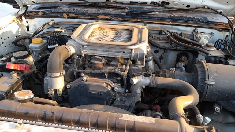 Nissan Hardbody 2.95m