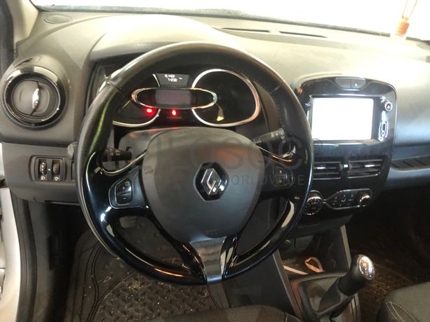 Renault Clio · Ano 2015