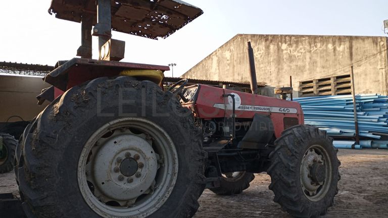 Trator Massey ferguson