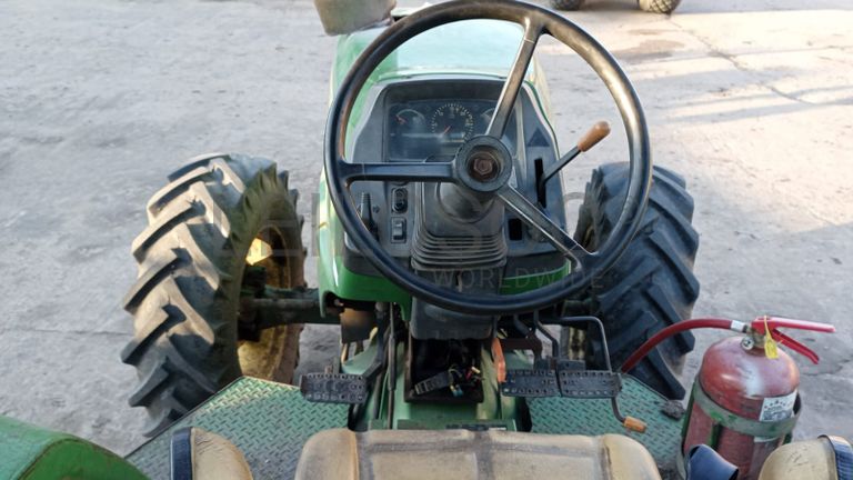 Trator John Deere