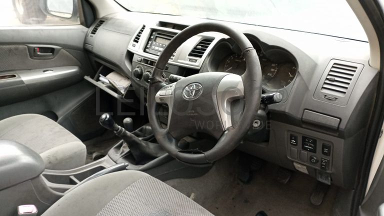 Toyota  Hilux