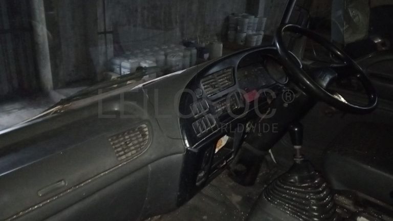 Camião ISUZU FTR800