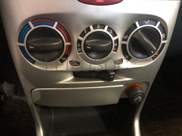 Fiat Punto · Ano 2001