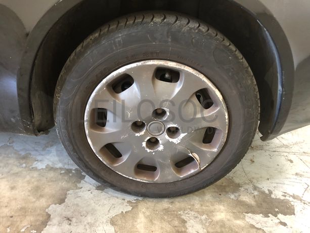 Fiat Punto · Ano 2001