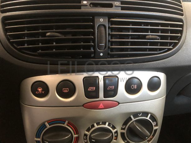 Fiat Punto · Ano 2001