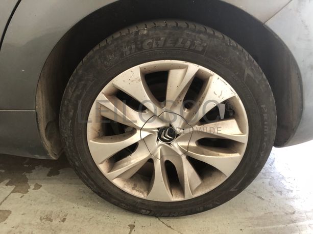 Citroën DS5 Hybrid · Ano 2012