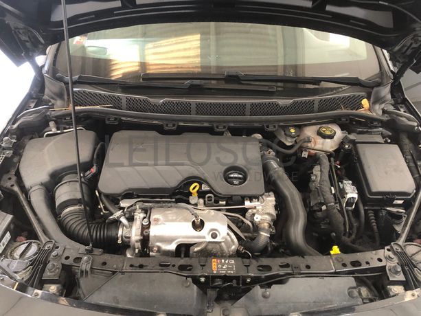 Opel Astra · Ano 2019