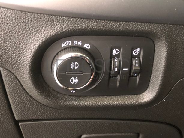 Opel Astra · Ano 2019