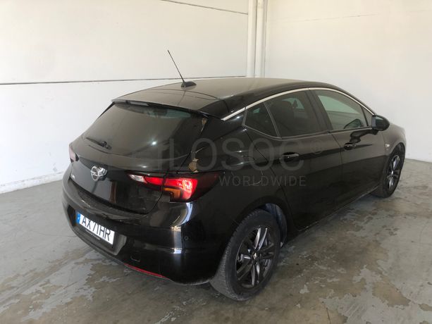 Opel Astra · Ano 2019