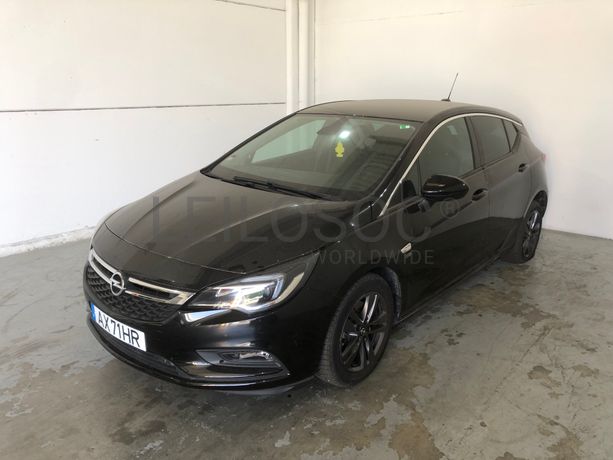 Opel Astra · Ano 2019